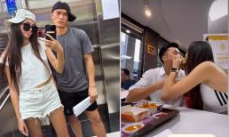 Thủ môn Bùi Tiến Dũng và vợ Tây đi du lịch Thái Lan, thoải mái ăn chung một chiếc bánh nơi đông người 