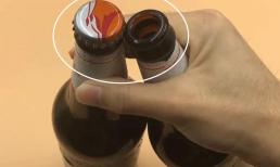 Tôi mới nhận ra rằng có một 'cơ chế nhỏ' trong nắp chai bia và một đứa trẻ có thể mở nó trong giây lát mà không cần dụng cụ mở nắp chai