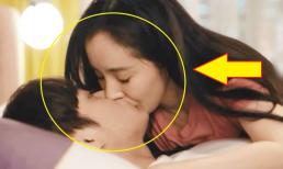 Nên làm gì nếu có phản ứng sinh lý trong cảnh hôn? Triệu Lệ Dĩnh thẳng thắn trả lời, Dương Mịch lộ EQ cao