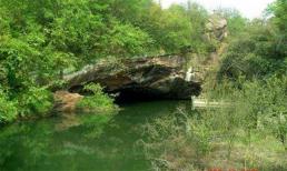 Thế giới dưới lòng đất được người dân tình cờ phát hiện khi bơm cạn nước. Các chuyên gia nơi đây gọi là: kỳ quan thứ 9 của thế giới