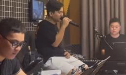 Hoài Lâm khoe giọng trong phòng tập, dân mạng trầm trồ: 'Giọng hát không đối thủ'