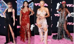Thảm đỏ MTV VMAs 2023: Taylor Swift, Selena Gomez và dàn sao khiến người nhìn 'đỏ mặt' với thời trang 'thừa da, thiếu vải'