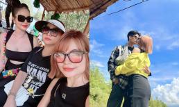 Mạc Văn Khoa đưa mẹ vợ đi du lịch trong dịp sinh nhật bà, còn gây sốt khi 'khóa môi' Vy Pumpe cực ngọt 