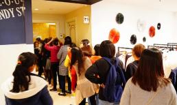 Tại sao phụ nữ luôn thích đi vệ sinh cùng nhau? Lý do bạn sẽ không thể đoán được