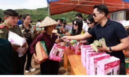Thẩm mỹ viện MAILISA trao hơn 10 tấn gạo và 1000 phần quà đến cho bà con có hoàn cảnh khó khăn tại Tỉnh Đắk Nông