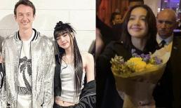 Những động tác ướt át của Lisa với 'bạn trai tin đồn' trong buổi biểu diễn 'Crazy Horse', phản ứng đáng chú ý từ mẹ bạn trai 