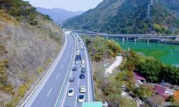 Khi bạn bị kẹt xe trên đường cao tốc, đây là những hành vi khó chịu có hại cho mình và cho cả người khác