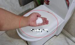 Đặt một nắm muối ăn trong phòng tắm có thể giúp bạn tiết kiệm rất nhiều tiền, xem xong bài viết này hãy thử ngay