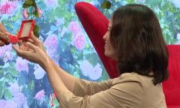 Bạn muốn hẹn hò: Từng 'xin giống' để né hôn nhân, mẹ đơn thân quỳ gối cầu hôn ngay lần đầu gặp người đàn ông 'hai lần đò'