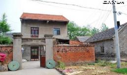 Tục ngữ có câu: 'Trong nhà có đủ ba thứ thì gia đình thịnh vượng, dân tộc hưng thịnh', 3 thứ đề cập đến điều gì? Có đúng không?