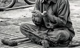 Người ăn xin tới nhà là điềm xui hay may mắn, và bạn nên làm gì?