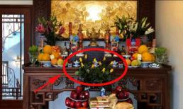 Hoa cúng ngày rằm nên cắm 3 hay 5 bông để hút lộc? Làm sai lộc lá tiêu tan, thần linh chẳng ngó ngàng