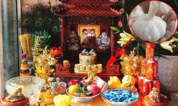 Thần Tài sẽ khai mở mỏ vàng, giúp gia chủ giàu ú ụ, chỉ cần đặt lên bàn thờ thứ này vào đúng canh ba