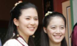 'Nàng Cỏ' Goo Hye Sun hói đầu, gầy gò khi đứng bên cạnh cựu Hoa hậu Hàn Quốc Lee Bo Young 