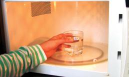 Mùa đông, đun sôi nước bằng lò vi sóng cực nhanh nhưng lại tiềm ẩn rủi ro cho con người, ai cũng cần lưu ý 