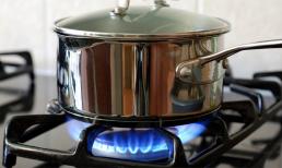 Tại sao nồi vừa rửa sạch không nên đặt trực tiếp lên bếp gas? Nếu bạn làm đúng vừa tốt cho nồi và bếp vừa tiết kiệm gas