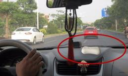 Luôn để một bánh xà phòng trong xe, tài xế già giàu kinh nghiệm: 'Không chỉ để khử mùi hôi mà vì cả sự sống'