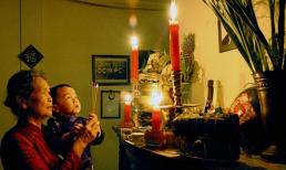 Ngày Rằm nên thắp hương vào 2 khung giờ 'vàng' này để đắc tài đắc lộc