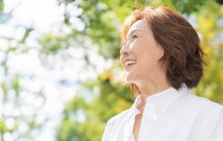 Phụ nữ 3 thuộc ba cung hoàng đạo này tuổi trẻ không tốt, nhưng càng lớn tuổi càng giàu có