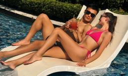 Thủ môn Bùi Tiến Dũng thoải mái khoe body bên vợ Tây, mặc tin đồn nghỉ chơi với Quang Hải