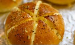 Khi mua bánh mì bạn hãy tránh xa 4 loại bánh mì này vì chúng không bổ dưỡng và có hại cho sức khỏe, nhiều trẻ em rất thích ăn!