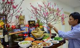 Gà cúng dịp lễ, Tết đặt quay vào trong hay ra ngoài mới đúng?