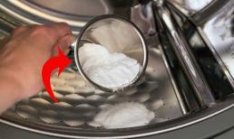 Chẳng cần viên tẩy lồng giặt, cho thứ này vào máy là thổi bay cặn bẩn, hết sạch mùi hôi