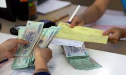 Mua hàng khi thanh toán cứ dùng tiền mặt, đừng chuyển khoản sẽ giúp bạn lãi một thứ 