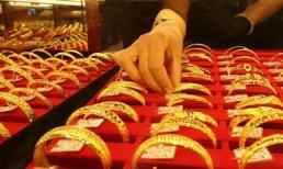 Mua vàng cần chú ý điều gì? Hãy nhớ “ba nên, ba không” để mua vàng, nhân viên giao dịch: thoạt nhìn là biết khách hàng là người thông minh