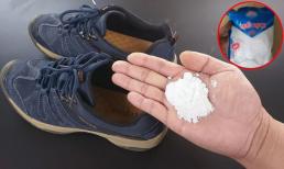 Trước khi đi ngủ, bạn hãy thử bỏ một nắm muối vào đôi giày của mình, nó sẽ giải quyết vấn đề khó nói của cả nam và nữ