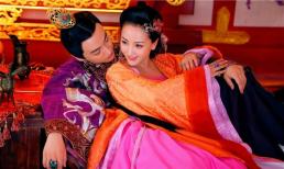 Vào thời Trung Hoa cổ đại, tại sao các hoàng đế thường đặt những thanh gỗ cạnh giường mỗi đêm khi thị tẩm phi tần?