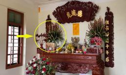Đặt 5 loại hoa này lên bàn thờ đúng ngày mùng 1, gia chủ 'cầu được ước thấy', Thần Tài tìm đến tận cửa
