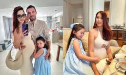 Siêu mẫu Hà Anh tự tin diện váy ôm sát ở những tháng cuối thai kì, tiết lộ điểm thay đổi so với lúc mang thai con đầu lòng