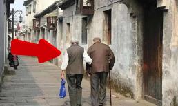 'Bảy không chôn cha, tám không chôn mẹ', 'chôn' theo câu nói dân gian này có nghĩa là gì?