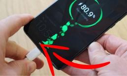Điện thoại sạc pin cả ngày vẫn không đầy, sao bạn không thử nhấn nút nhỏ này, sạc nhanh hơn gấp 10 lần mà không hại máy