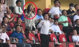 Biểu cảm của Hoa hậu Đỗ Mỹ Linh và chồng chủ tịch CLB Hà Nội khi 'ăn mừng hụt' gây chú ý 