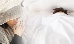 Sau khi một người chết, tại sao người thân lại che mặt? Đó không phải mê tín mà có cơ sở khoa học 