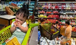 Cường Đô La đưa quý tử đi siêu thị ngày cuối tuần, khoảnh khắc ăn vụng của Sutin đáng yêu hết cỡ