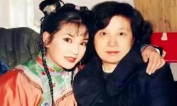 Cuộc sống hiện tại của mẹ Triệu Vy: Chồng qua đời, con trai ly hôn và bị vợ cũ lấy hơn 1,7 nghìn tỷ, con gái nổi tiếng bỗng biến mất khỏi màn ảnh