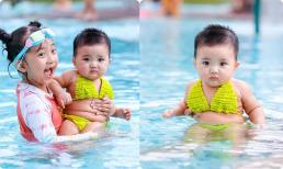 Con gái Khánh Thi diện bikini cực yêu, biểu cảm khi bơi cùng chị gái khiến ai cũng bật cười