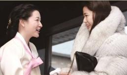 Jeon Ji Hyun mặc áo khoác lông sang chảnh như bà hoàng, liệu có vượt mặt được 'Nàng Dae Jang Geum' khoác chiếc hanbok truyền thống?