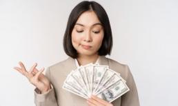 Khi mọi người hỏi bạn công việc thế nào và kiếm được bao nhiêu tiền? Những người thông minh sẽ trả lời thế này