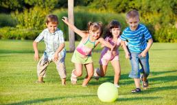 Có một khoảng cách đáng kể giữa những đứa trẻ thích đi chơi và những đứa trẻ thường ở nhà khi lớn lên, sau 10 năm sẽ rõ