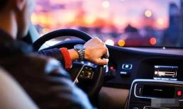 Ở nơi làm việc, sếp mời bạn đi ăn tối lúc 4 giờ chiều, bạn nên từ chối một cách lịch sự nhé! Khi đến tuổi trung niên, bạn không nên tham dự 8 bữa tiệc kiểu này!