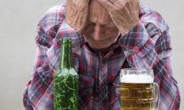 Người già có nhiều khả năng tử vong đột ngột nếu bỏ rượu? Hãy xem bác sĩ nói gì