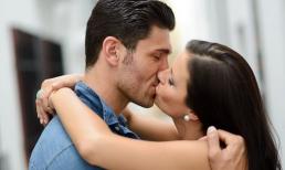 Tại sao các cặp đôi không thấy nước bọt của nhau ghê tởm khi hôn? Thay vào đó bạn lại nghĩ nước bọt có vị ngọt?