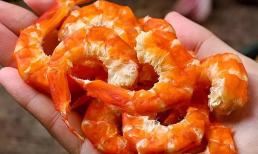 Cách làm tôm khô nhanh gọn bằng lò vi sóng, bạn sẽ có ngay mẻ tôm khô ngon, chất lượng chỉ sau vài chục phút