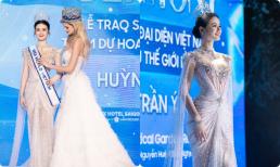Tại sao Miss World 2024 Krystyna Pyszkov lại là người trao sash cho Hoa hậu Ý Nhi, người tiền nhiệm ở đâu?