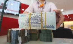 Hiện tại, gửi tiết kiệm ngân hàng nào hưởng lãi suất cao nhất mà không kèm điều kiện tiền tỷ?