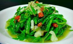 Khi xào rau muống có cần chần không? Nhiều người làm không đúng, chẳng trách bị dai và thâm đen